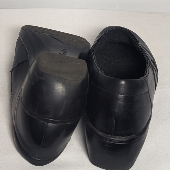 Clarks Womens Leather May Marigold Loafers - Picture 3 of 4